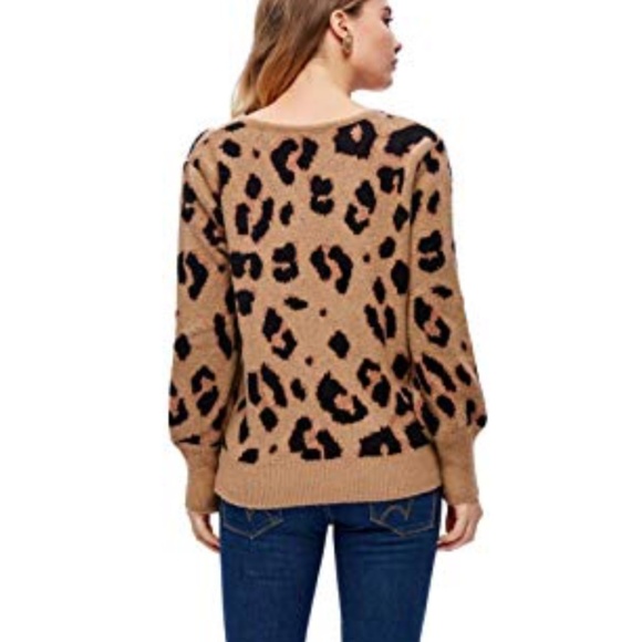 TABITHA Leopard Print Pullover Sweater - Picture 5 of 6